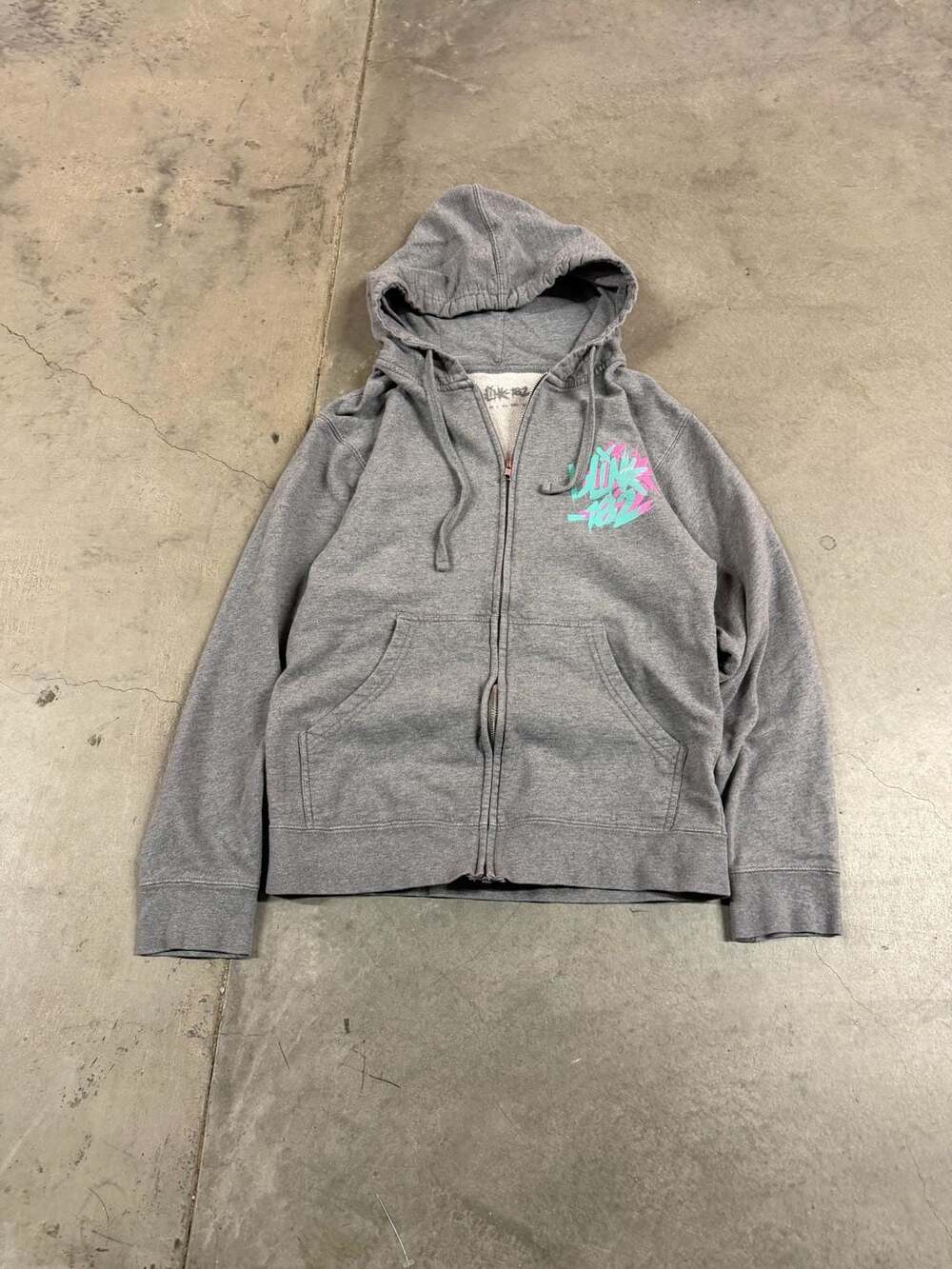Blink-182 Zip Up Hoodie Size L Grey Graphic Logo